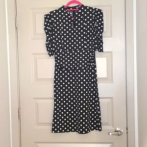 40s/50s style vintage housewife sexy black and white polkadot wiggle dress